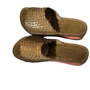 Non name Boutique. 8